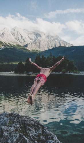 Sn Man Jumping